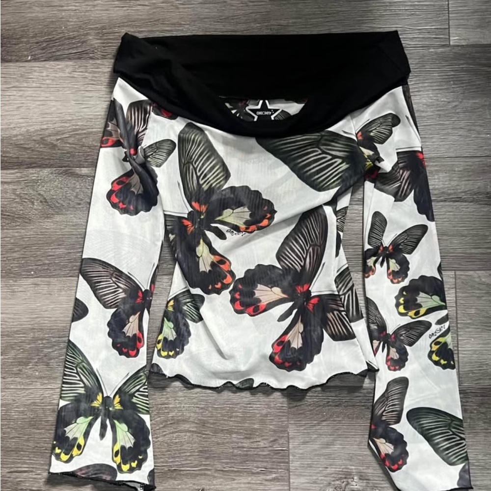 Omighty Butterfly Print Off-Shoulder Top